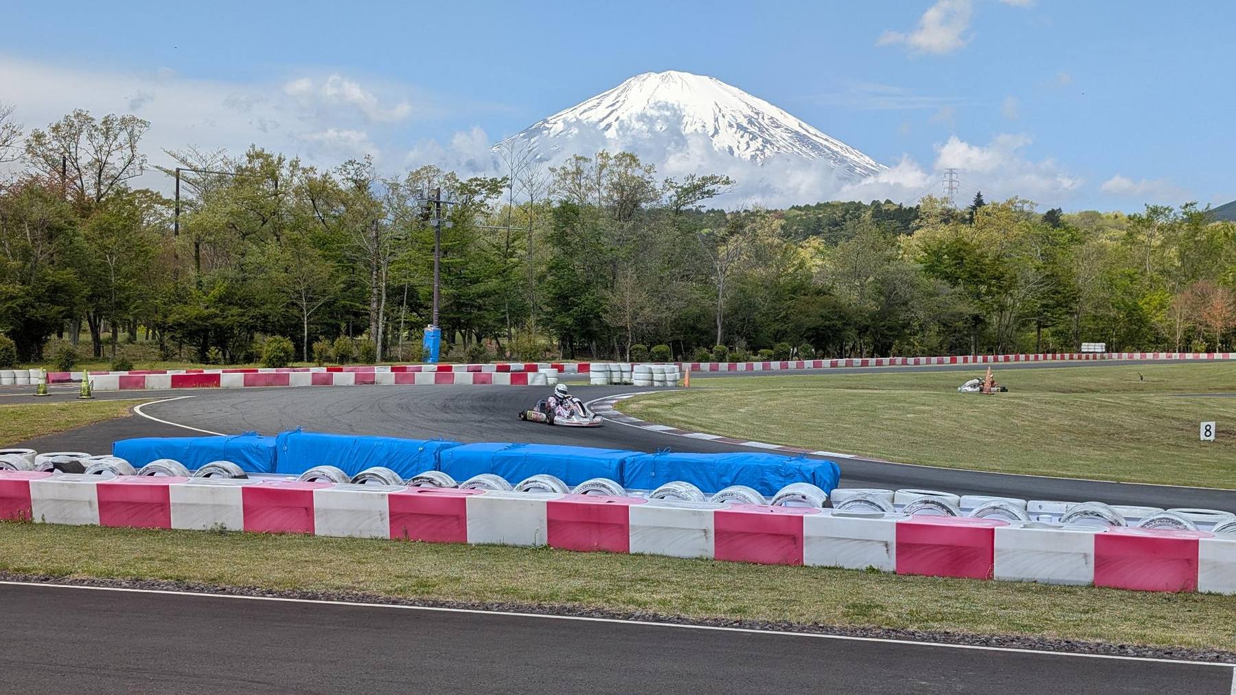 Kart cornering at Auto Paradise Gotemba in Japan